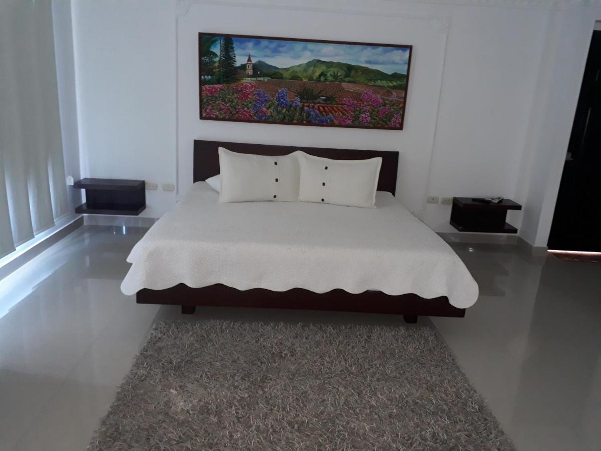 Hotel Boutique Ceiba Real Gigante Exterior photo